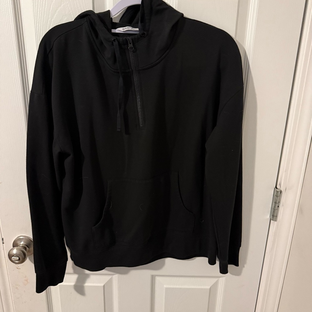DSG Black half zip pullover